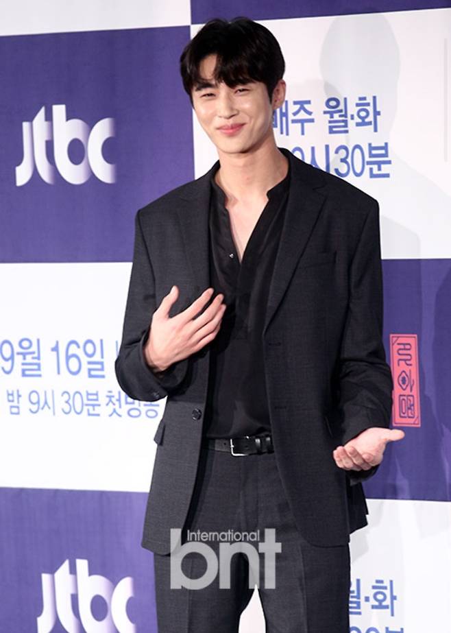 “팬덤 파워 1위”… 변우석, 라이징 스타 1위 ©bnt뉴스