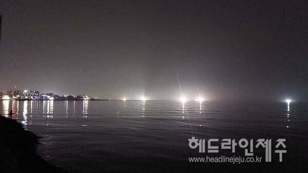 불야성 이룬 제주 밤바다. (사진=강철수)