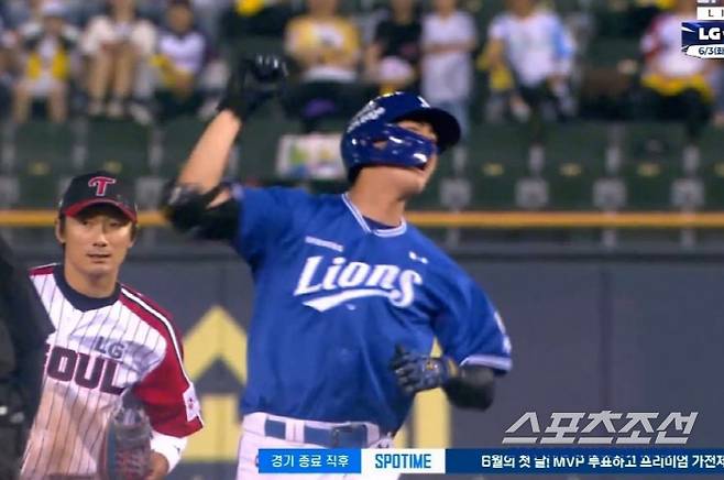 삼성 구자욱이 1일 LG전서 9회초 1타점 2루타를 친 뒤 포효하고 있다. SPOTV 중계화면 캡쳐