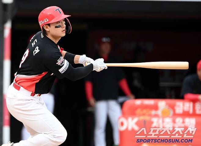 1일 수원KT위즈파크에서 열린 KIA와 KT의 경기, KIA 윤도현이 타격을 하고 있다. 수원=허상욱 기자wook@sportschosun.com/2025.06.01/