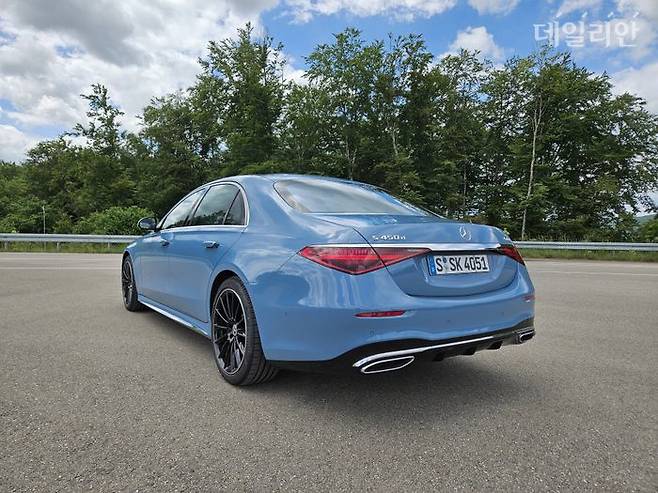 더 뉴 메르세데스-벤츠 S-클래스 후측면.ⓒ데일리안 정진주 기자