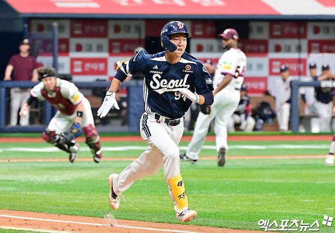 두산 베어스 내야수 김준상이 1일 서울 고척스카이돔에서 열린 2025 신한 SOL Bank KBO리그 키움 히어로즈와의 팀 간 8차전에서 멀티 히트를 기록, 강렬한 인상을 남겼다. 사진 김한준 기자