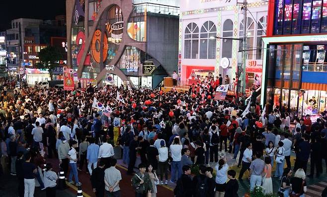 김문수 국민의힘 대선 후보가 2일 오후 서울 마포구 KT&G상상마당에서지지를 호소하고 있다. ⓒ데일리안 방규현 기자