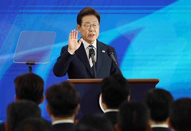 서울 여의도 국회에서 취임 선서를 하는 이재명 대통령. 사진=뉴스1