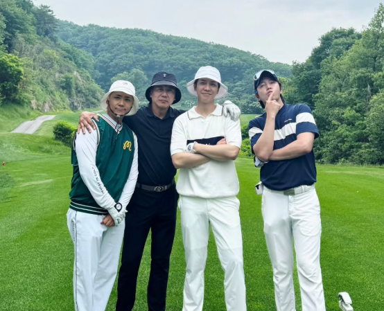 왼쪽부터 이홍기-손지창-이승기-장근석 / 이홍기 소셜미디어