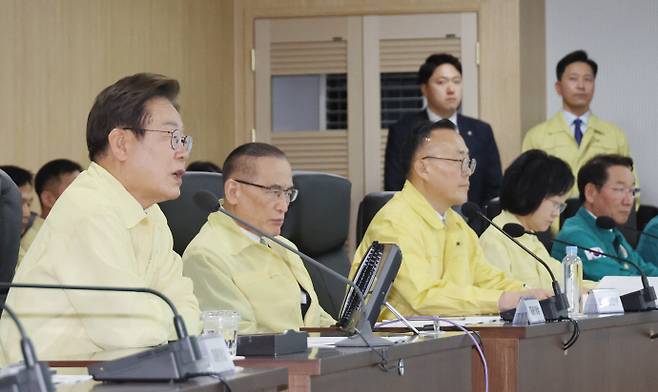 이재명 대통령, 안전치안점검회의 발언이재명 대통령이 5일 서울 용산 대통령실 청사 국가안전보장회의(NSC) 회의실에서 열린 안전치안점검회의에서 발언하고 있다. /연합뉴스