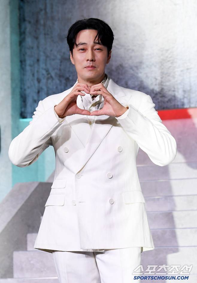 넷플릭스 시리즈? 광장 제작발표회가 5일 서울 중구 앰배서더 서울 풀만 호텔에서 열렸다. 배우 소지섭이 포토타임을 갖고 있다. 장충동=박재만 기자 pjm@sportschosun.com/2025.06.05/