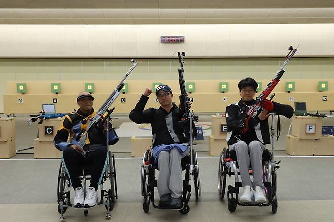 2025 창원 장애인사격 월드컵 R1 금메달 박진호, 동메달 이장호. 사진 | 대한장애인사격연맹