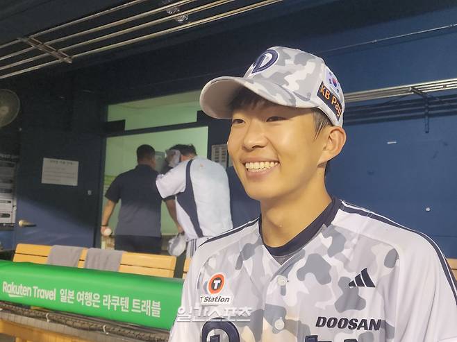 5일 KIA전 끝내기 안타를 친 김민석이 밝은 표정으로 인터뷰에 임하고 있다. IS포토