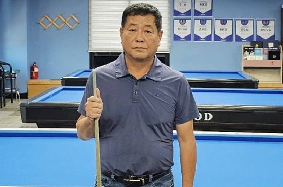 제주 첫 전국당구대회인 ‘2025 서귀포시칠십리배 전국동호인3쿠션당구대회‘가 오는 28~29일 서귀포시 주요 당구장에서 열린다. 이 대회를 주관하는 서귀포시당구연맹 강치삼 회장은 “하루 평균 10통 이상 문의전화가 온다. 1024강으로 치러지기 때문에 지역경제에도 도움이 될 것으로 기대한다”고 말했다. (사진=서귀포시당구연맹)