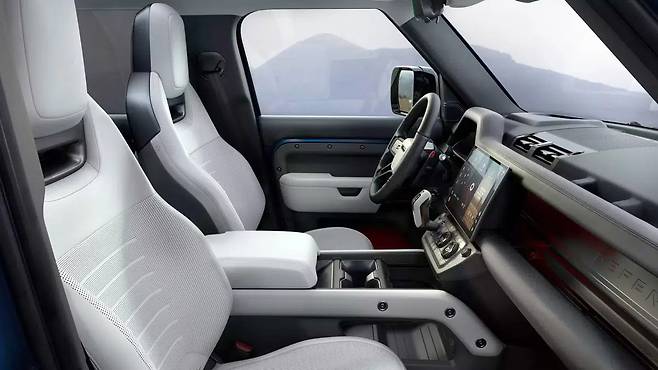 랜드로버 2026 디펜더 실내