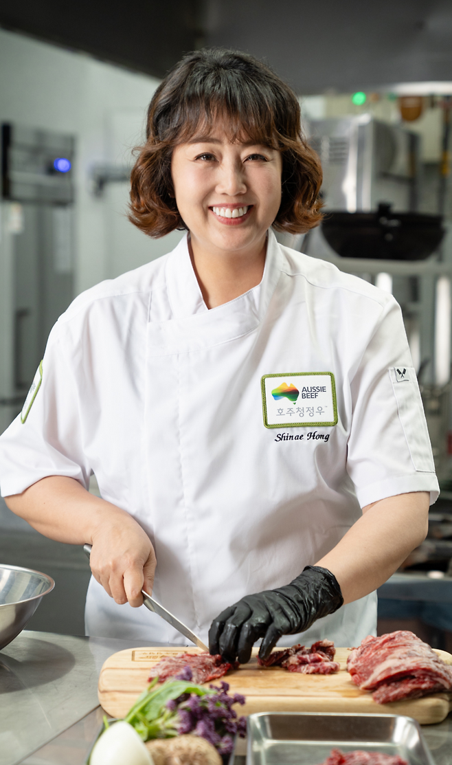 홍신애 셰프는 “셰프는 사람을 살리기도 하고 죽일 수도 있다”며 “매 끼니가 어떤 의미를 담고 있는지 잊지 말아야 한다”고 말했다. 호주축산공사 제공