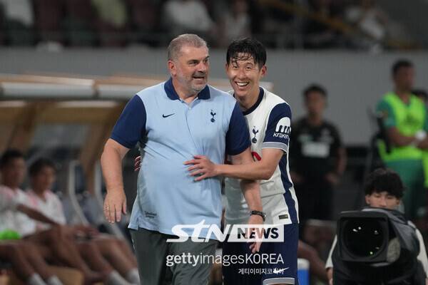 토트넘 홋스퍼 시절 엔제 포스테코글루 감독과 손흥민. 사진┃게티이미지코리아