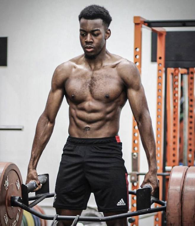 사진=엘랑가 SNS 캡처