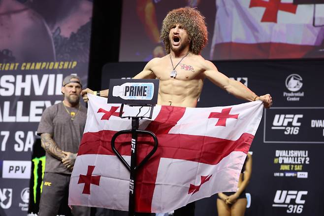 메랍 드발리쉬빌리 계체. 사진=UFC