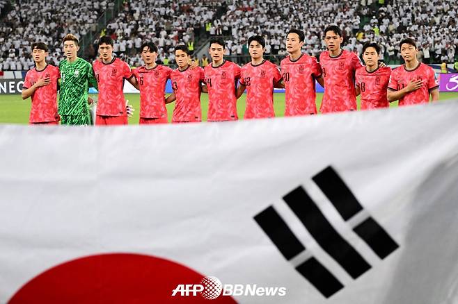 지난 6일 이라크 바스라 국제경기장에서 열린 이라크와의 2026 국제축구연맹(FIFA) 북중미 월드컵 아시아 3차 예선 9차전을 앞둔 대한민국 축구대표팀 선수들. /AFPBBNews=뉴스1