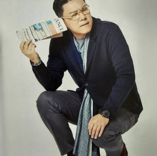 이상민은 방송 예능프로그램을 통해 제2의 전성기를 누리고 있는 대세 예능인으로 그의 매력은 진중함과 진솔함, 그리고 따뜻한 인간미가 주는 신뢰다. /이상민 SNS