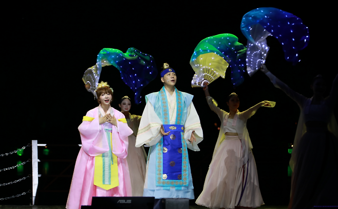 지난해 부여서동연꽃축제모습/부여군청