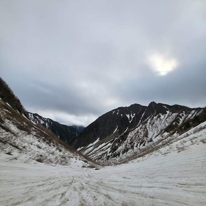 3fb8c32fffd711ab6fb8d38a4482766d8d6b6a148b2db46aa3d8453d994d932470c2e31d130342c62202263f0279bc