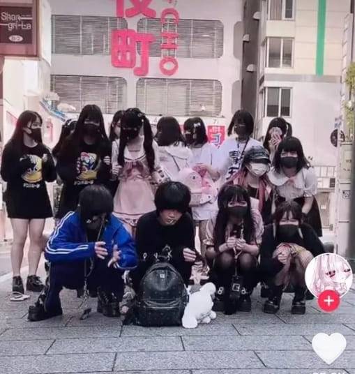 IMG_6825.jpeg 도쿄 여행가면 눈도 마주치지 말라는 ‘토요코 키즈’ 근황 ㄷㄷ