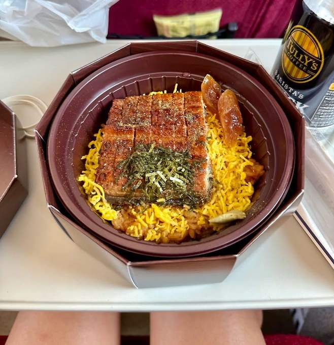 7deaf105b7861af123e7f5e24e9c706e383bb2aa0a8b40b412db587e48f16eeba4074308fb1edf24cce7174ed64e186f584b2ebcaf