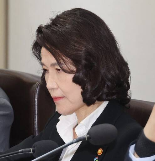 이진숙 방송통신위원장이 10일 서울 용산 대통령실에서 열린 국무회의에 참석하고 있다. 연합뉴스