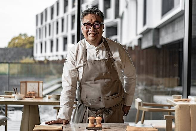 'JW 메리어트 제주'의 하형수 신임 총주방장. 페이스트리 분야의 셰프가 총주방장으로 임명 된 것은 국내 호텔 업계에서 전례가 없는 일이다. 백종현 기자