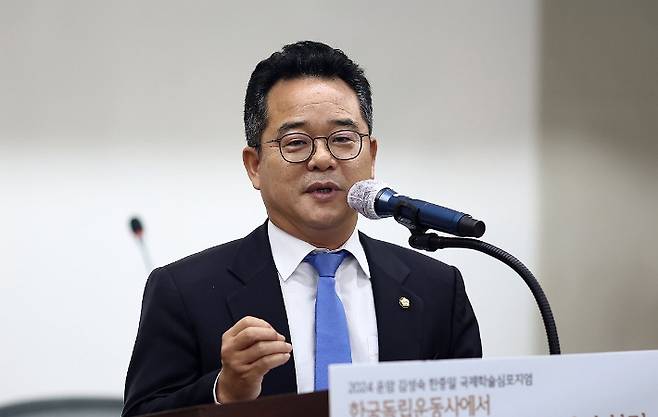 발언하는 더불어민주당 민병덕 의원. 연합뉴스