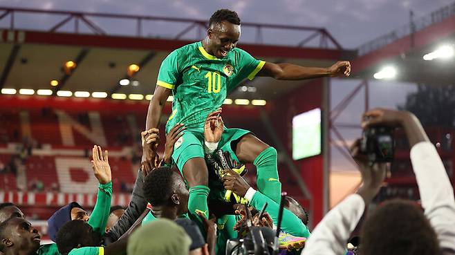 승리를 기뻐하는 세네갈 선수들