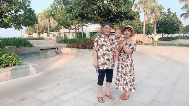 한옥예(오른쪽) 씨가 생전에 배우자·손자와 함께 촬영한 사진. 사진 제공=한국장기조직기증원