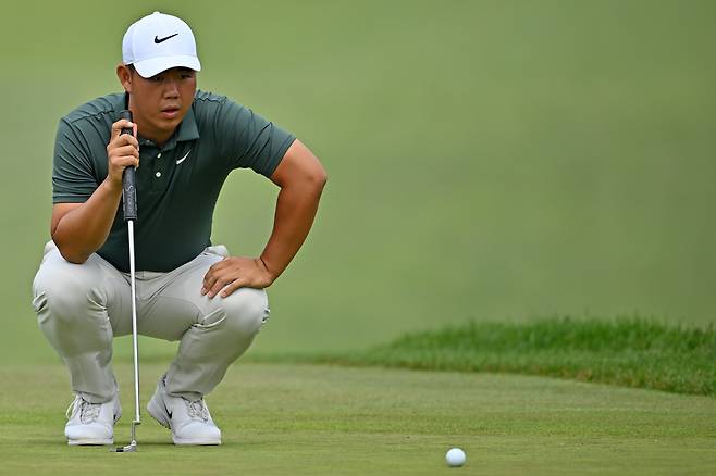 김주형이 지난 7일 열린 RBC 캐나다 오픈 2라운드 8번 홀에서 그린을 살피고 있다. 게티이미지코리아