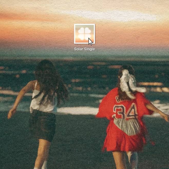 ▲ 솔라. 제공| 알비더블유