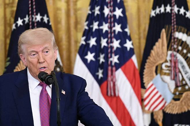 12일(현지시간) 백악관에서 법안 서명식에 참석해 연설하는 도널드 트럼프 미국 대통령.(사진=AFP)