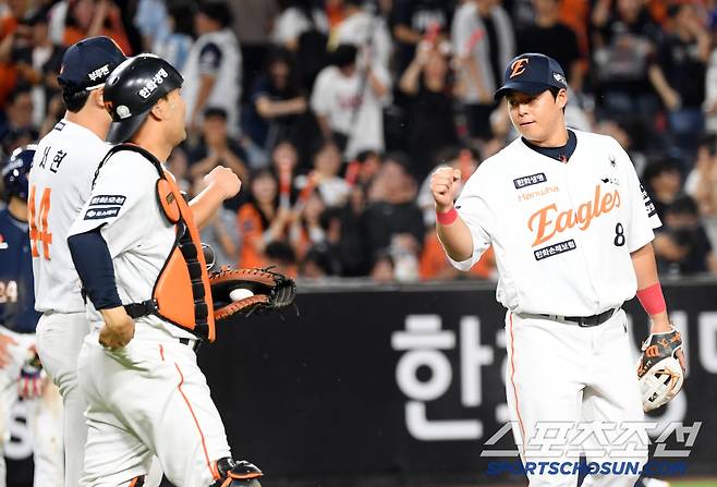 15경기 만에 홈런포를 터뜨린 4번 타자 노시환이 살아나며 한화는 스윕에 성공했다.