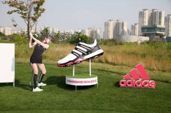 2017년 인천 베어즈베스트 청라에서 열린 제31회 한국여자오픈에선 안신애의 등신대가 대회 도중 사라지는 일이 발생했다. 사진제공=케이앤