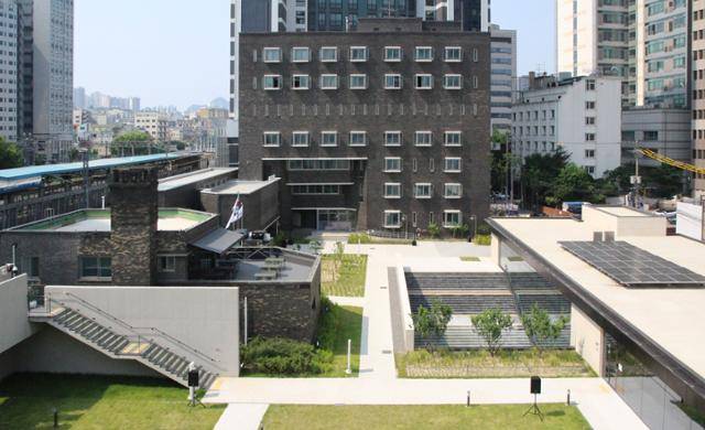 1970~1980년대 민주화운동가들이 고문을 당했던 서울 용산구 옛 남영동 대공분실이 10일 민주화운동기념관으로 새롭게 문을 열었다. 윤성중 사진작가 제공