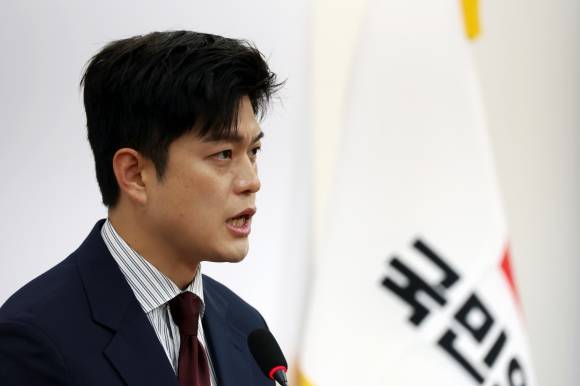 김용태 국민의힘 비상대책위원장이 13일 국회에서 수원지법 대북송금재판 관련 현안 입장발표를 하고 있다. 뉴시스