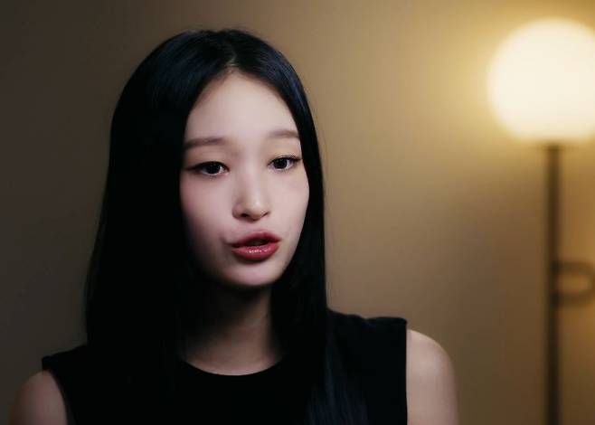 혼성그룹 '올데이 프로젝트'로 데뷔 예정인 애니(본명 문서윤). 유튜브 채널 'ALLDAY PROJECT' 캡처