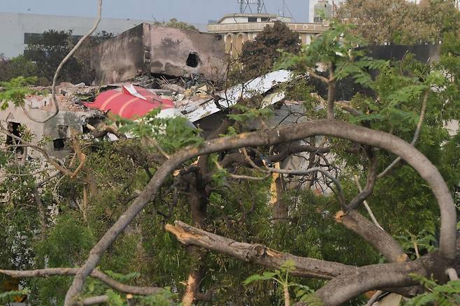 지난 12일 추락한 에어인디아 잔해. AFP연합뉴스