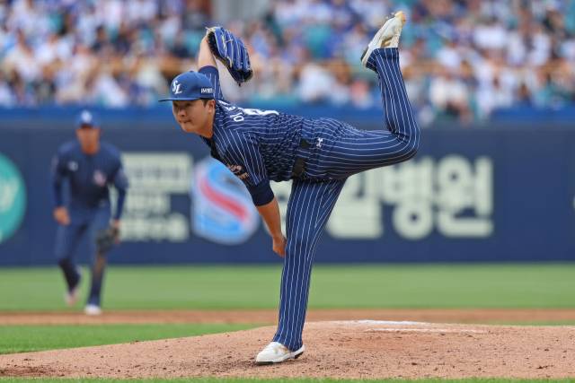 삼성 라이온즈의 이승민이 15일 대구에서 열린 KT 위즈와의 경기에 등판해 투구하고 있다. 삼성 제공