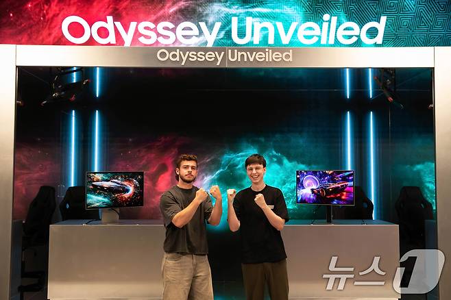 사진은 삼성전자 '오디세이 언베일드 2025' 행사에 참여한 인기 스트리머 '캐드렐'과 '조지 클라키'(삼성전자 제공. 재판매 및 DB 금지) 2025.6.15/뉴스1