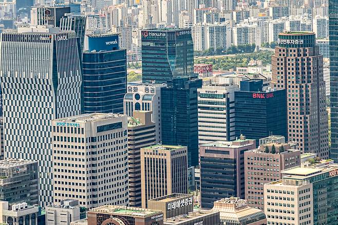 증권가에서는 더불어민주당이 추진 중인 상법 개정안 통과 시 금융·지주 테마 상장지수펀드(ETF)가 수혜를 볼 것으로 내다본다. (매경DB)