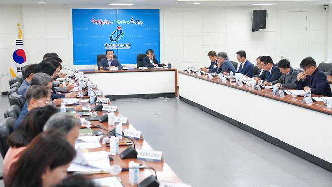 충남교육청은 16일 긴급 확대간부회의를 열고 학교폭력 재발 방치책을 논의 후 방안을 마련했다. /충남교육청 제공