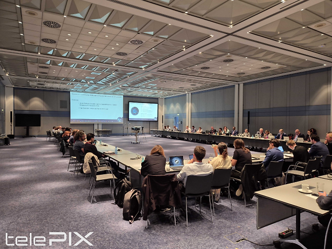 인공위성 AI 토탈 솔루션 기업 텔레픽스가 10~11일(현지시간) 유럽우주국(ESA)이 주최하는 ‘우주 쓰레기 제로 미래 심포지엄’에 참석했다. 텔레픽스 제공