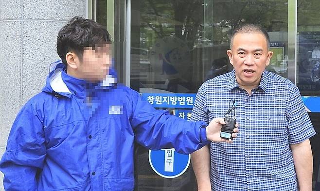 명태균씨가 16일 창원지법 재판에 출석하며 특검에 대한 의견을 밝히고 있다. 최상원 기자