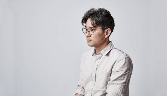 오는 18일부터 닷새 동안 서울 강남구 코엑스에서 열리는 2025 서울국제도서전에는 소설가 장강명 등 다채로운 분야의 창작자들이 함께한다. 서울국제도서전 제공