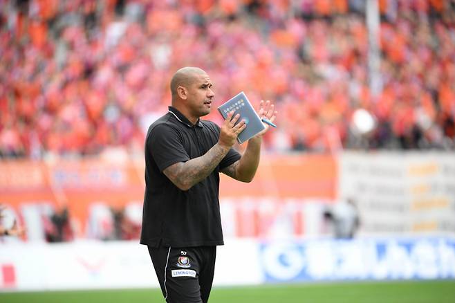 요코하마 F.마리노스 사령탑에서 경질된 패트릭 키스노보 감독. /사진=요코하마 F.마리노스 홈페이지 캡처