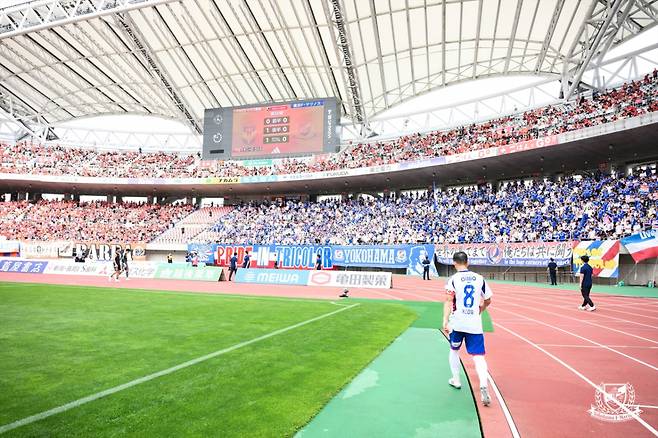 15일 알비렉스 니가타 원정 응원에 나선 요코하마 F.마리노스 서포터스. /사진=요코하마 F.마리노스 홈페이지 캡처