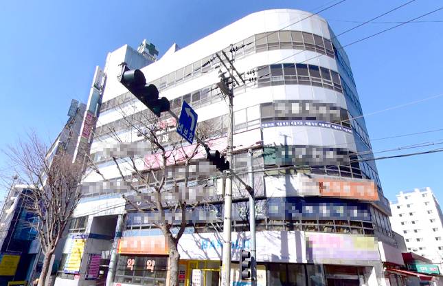 경기도 의정부시 호원동에 위치한 다남빌딩. 일양약품 오너 정도언 회장이 소뮤했던 개인 상가건물로, 2008년 7월 32억원을 받고 처분했다. /네이버 지도