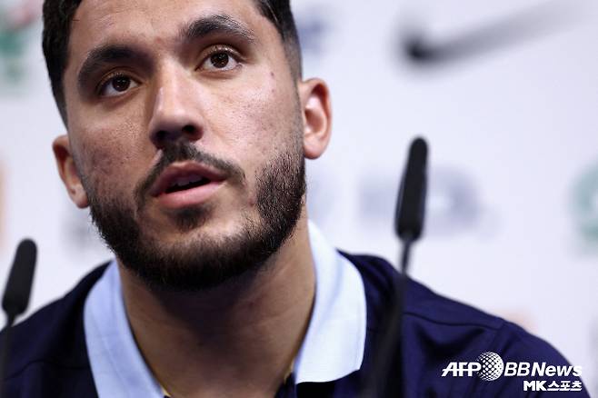 영국 공영방송 ‘BBC’에 따르면 셰르키는 맨시티 입단 후 인터뷰에서 이렇게 말했다. “리옹은 2024-25시즌 유럽축구연맹(UEFA) 유로파리그(UEL) 8강전에서 맨유를 만났다. 나는 맨유와의 UEL 8강 1, 2차전에서 모두 골 맛을 봤다. 하지만, 우린 UEL 준결승으로 향하지 못했다. 나는 그날의 아픔을 잊지 못한다. 맨유에 패했을 때의 감정은 최악이었다. 나는 맨유를 꼭 무너뜨릴 것이다. 물론 다른 경기도 마찬가지다. 나는 모든 경기에서 이기기 위해 맨시티로 왔다.” 사진=AFPBBNews=News1